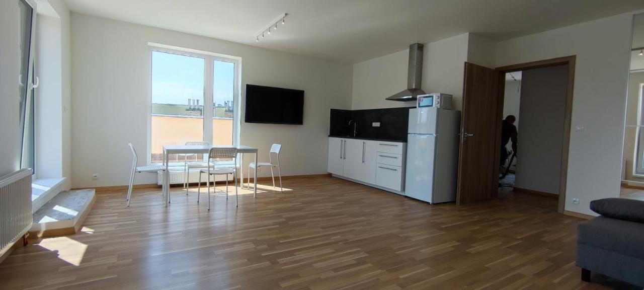 Penthouse # 81 With Panoramic City View In Elite Rezidence With Free Parking Apartment Prague Exterior photo