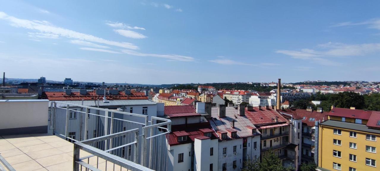Penthouse # 81 With Panoramic City View In Elite Rezidence With Free Parking Prague Exterior photo