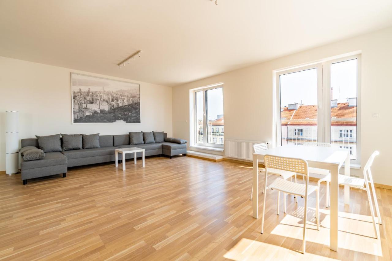 Penthouse # 81 With Panoramic City View In Elite Rezidence With Free Parking Apartment Prague Exterior photo