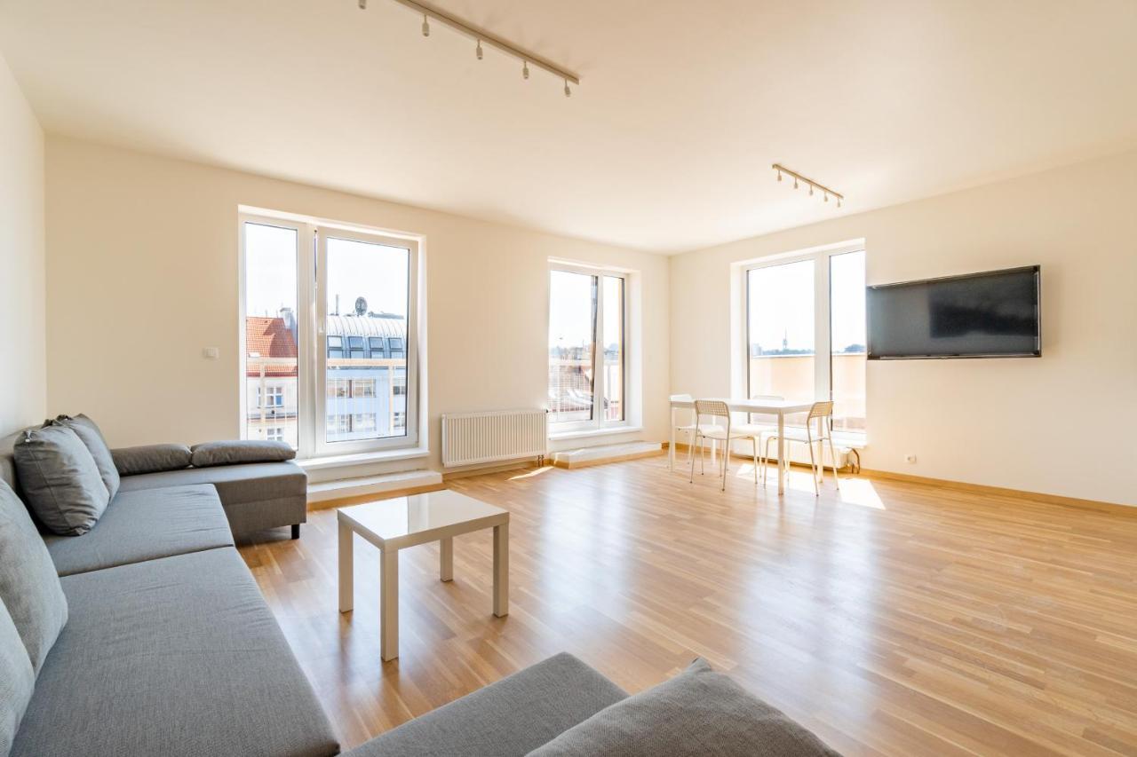 Penthouse # 81 With Panoramic City View In Elite Rezidence With Free Parking Prague Exterior photo