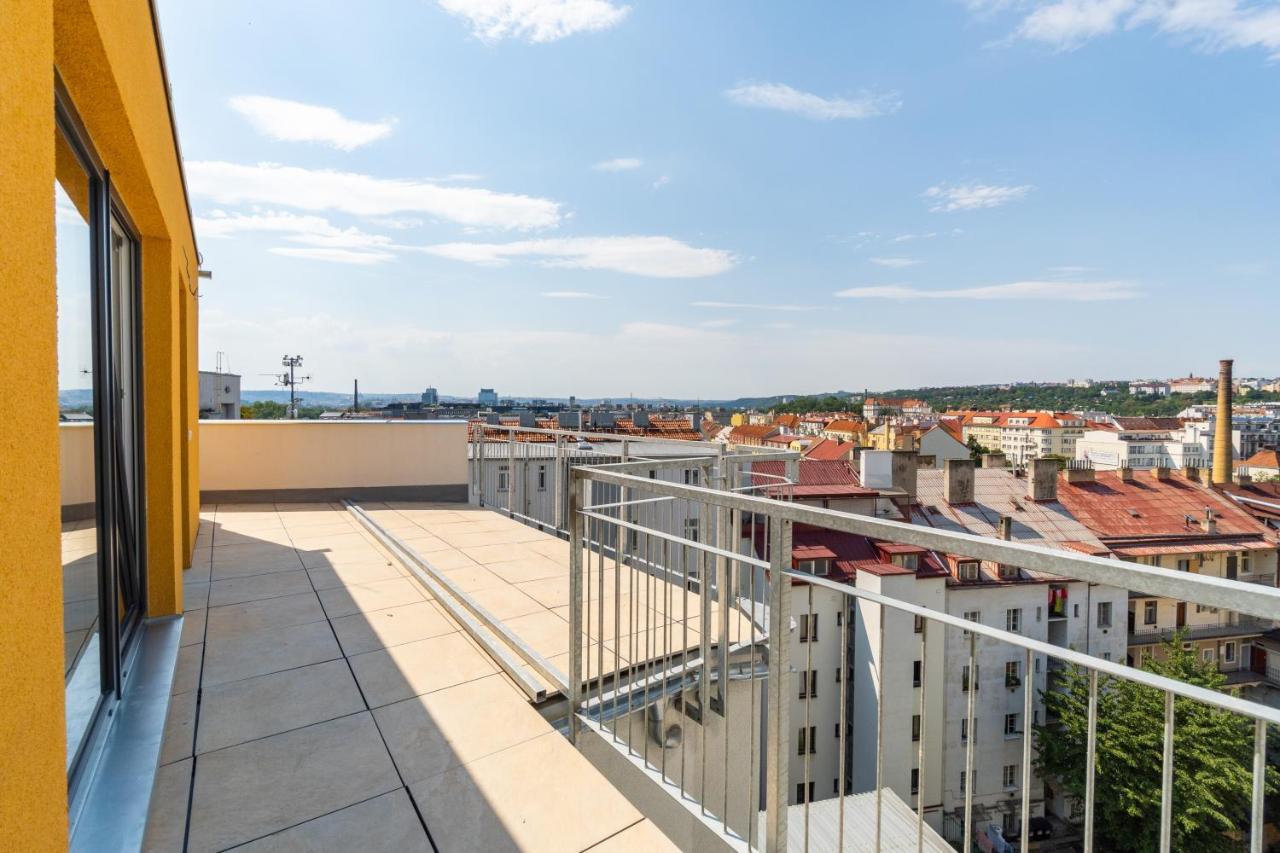 Penthouse # 81 With Panoramic City View In Elite Rezidence With Free Parking Prague Exterior photo