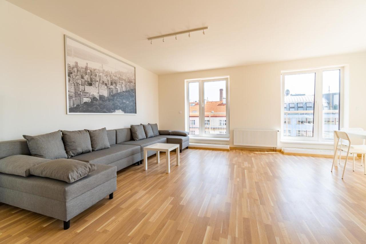 Penthouse # 81 With Panoramic City View In Elite Rezidence With Free Parking Apartment Prague Exterior photo